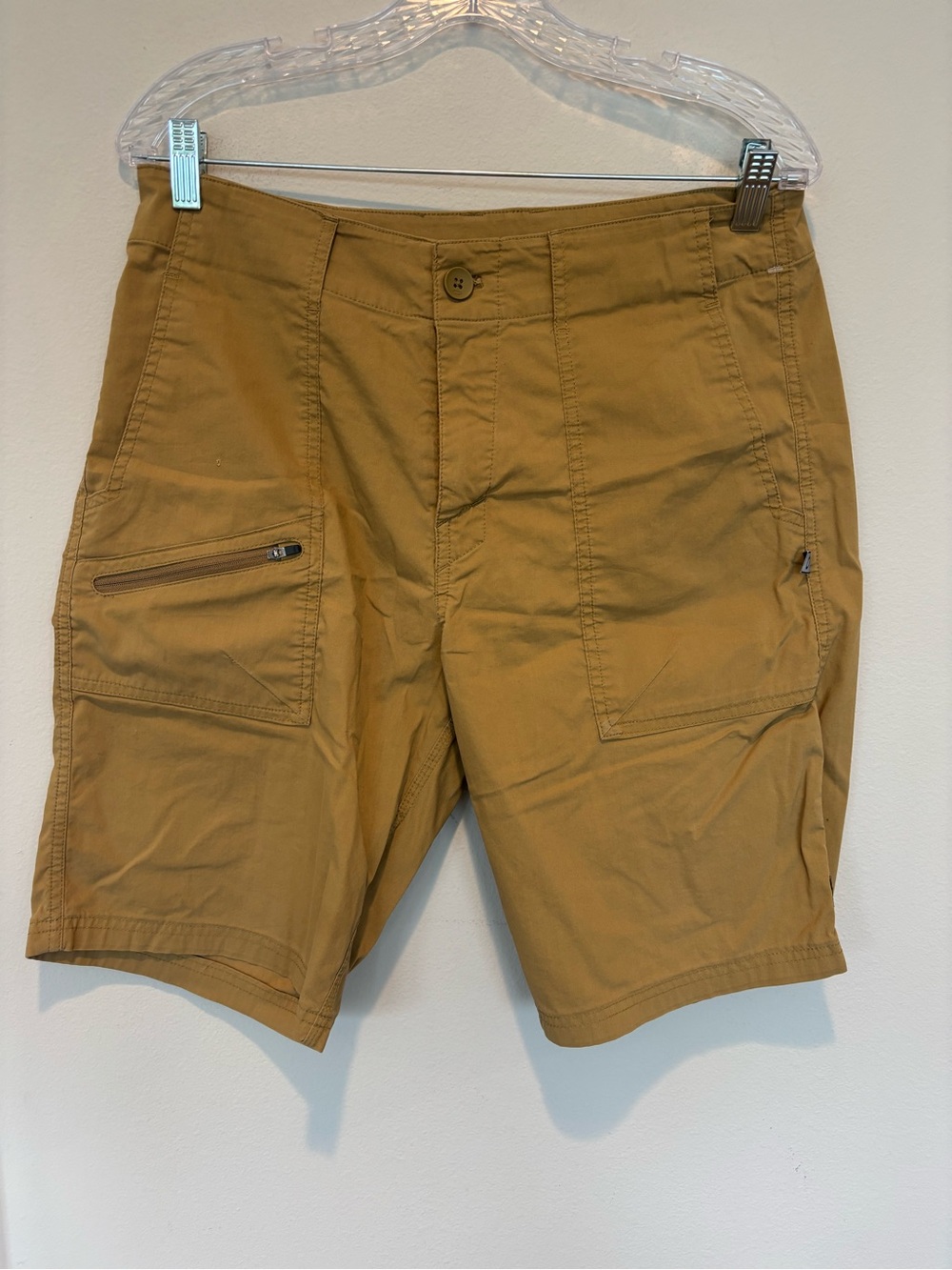 Oakley Men's Cargo Shorts in Mustard Brown